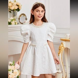 Girls dress